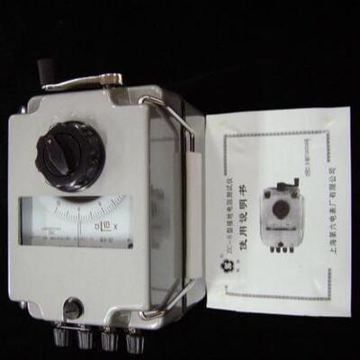 梅格ZC-8兆欧表0-1000Ω接地电阻表手摇式兆欧表