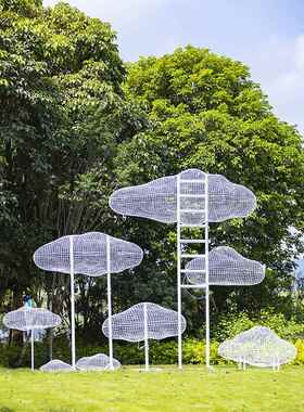 不锈钢空心几何云兔玻璃纤维雕塑铁彩虹入住花园景观装饰摆件