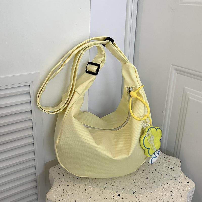 夏季流行手提小包包 时尚洋气斜挎手机包 纯色简约女士休闲单肩包