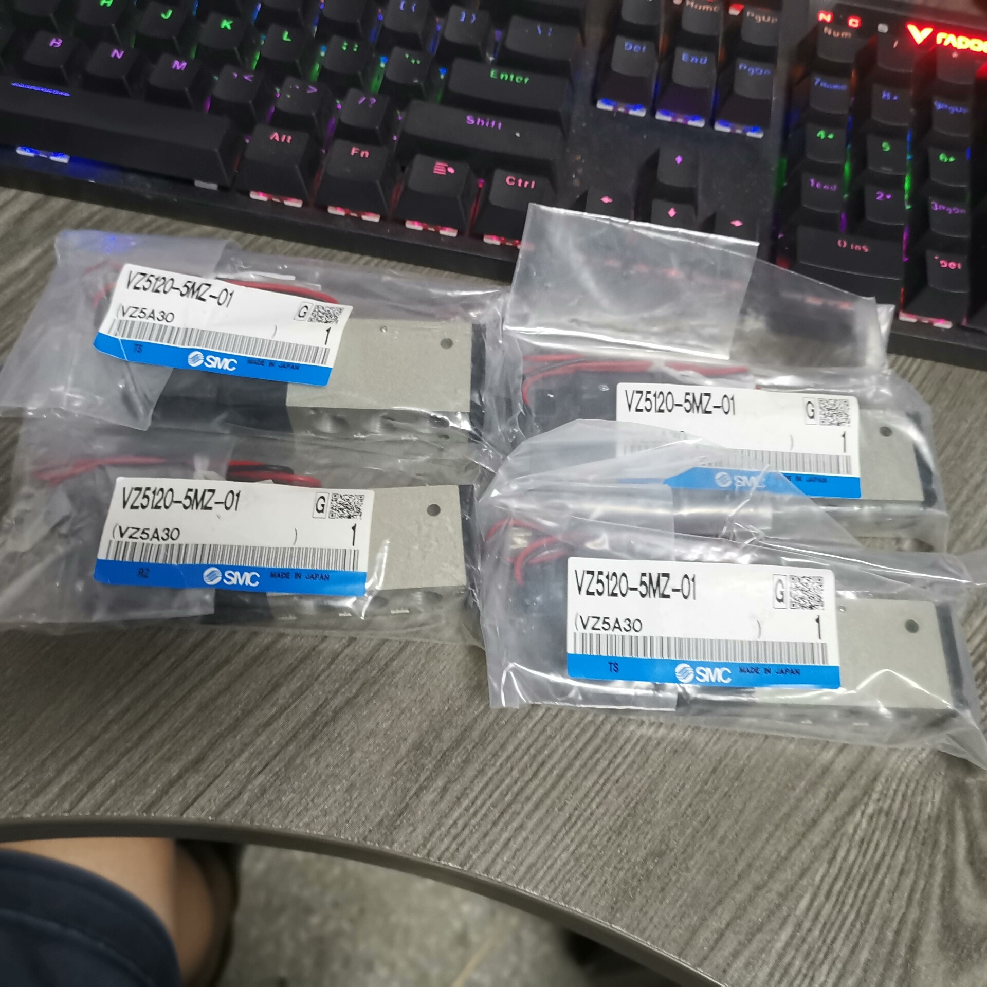 全新原装SMC电磁阀VZ5120-5MZ-01单价110元，