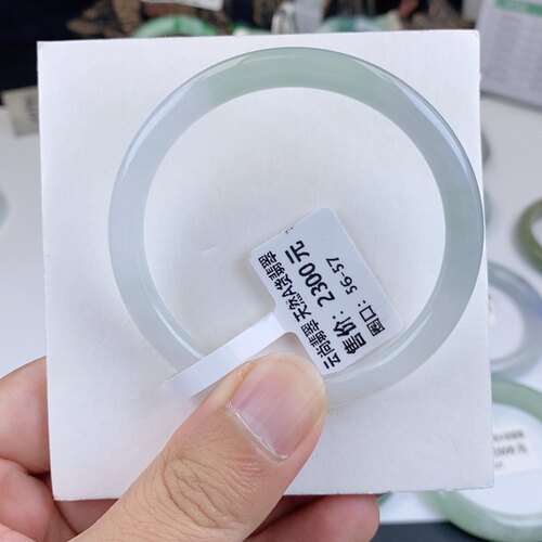 缅甸A货翡翠手镯放漏