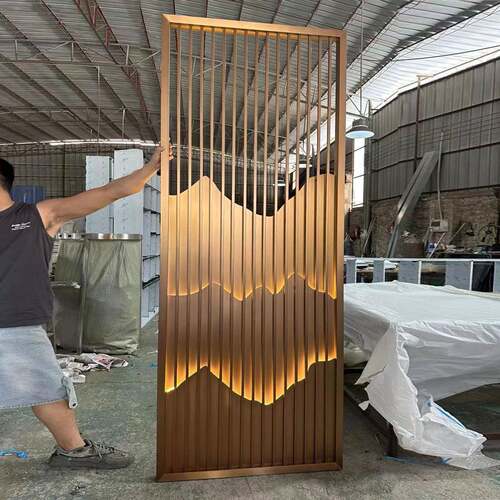 新中式客厅入户玄关酒店装饰格栅镂空花格不锈钢圆形屏风隔断架