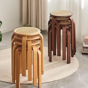 家用实木化妆凳摆摊备用餐边凳休闲凳纳凉竹板凳藤编圆凳可摞叠放