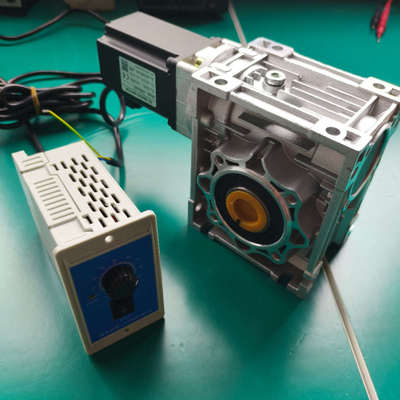 永磁同步无刷400W750W1K伺服电机控制驱动一体行星涡轮蜗杆减速机