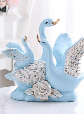陶瓷天鹅一家三口四口结婚礼物礼品家居客厅电视柜酒柜装饰品摆件