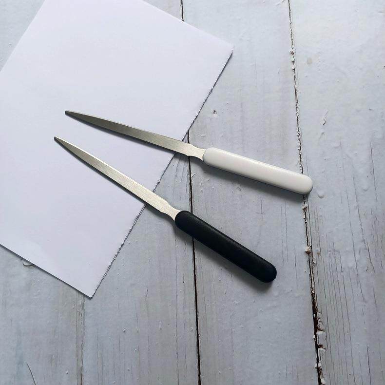 厂家办公礼品开信刀 19cm不锈钢塑料手柄白色跨境信封刀现货