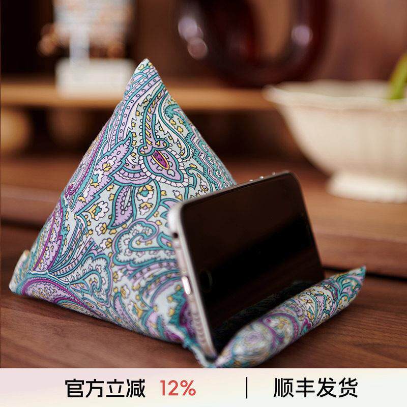 阳春小镇懒人手机支架桌面支撑架子桌面创意床头托架布艺手机座