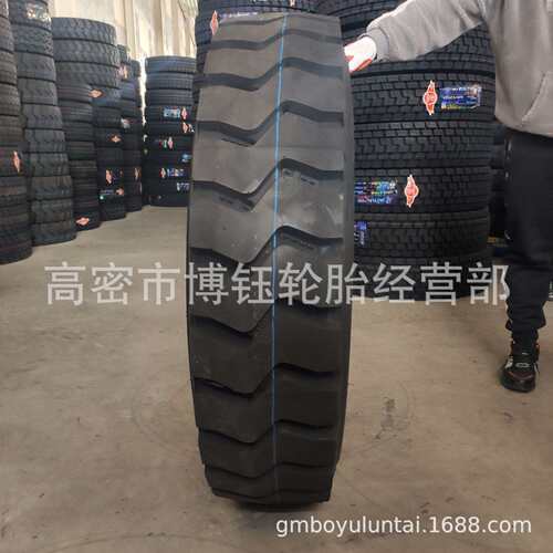 虎运1000 1100 1200R20 全钢丝货车卡车矿山工程轮胎 CM907花纹