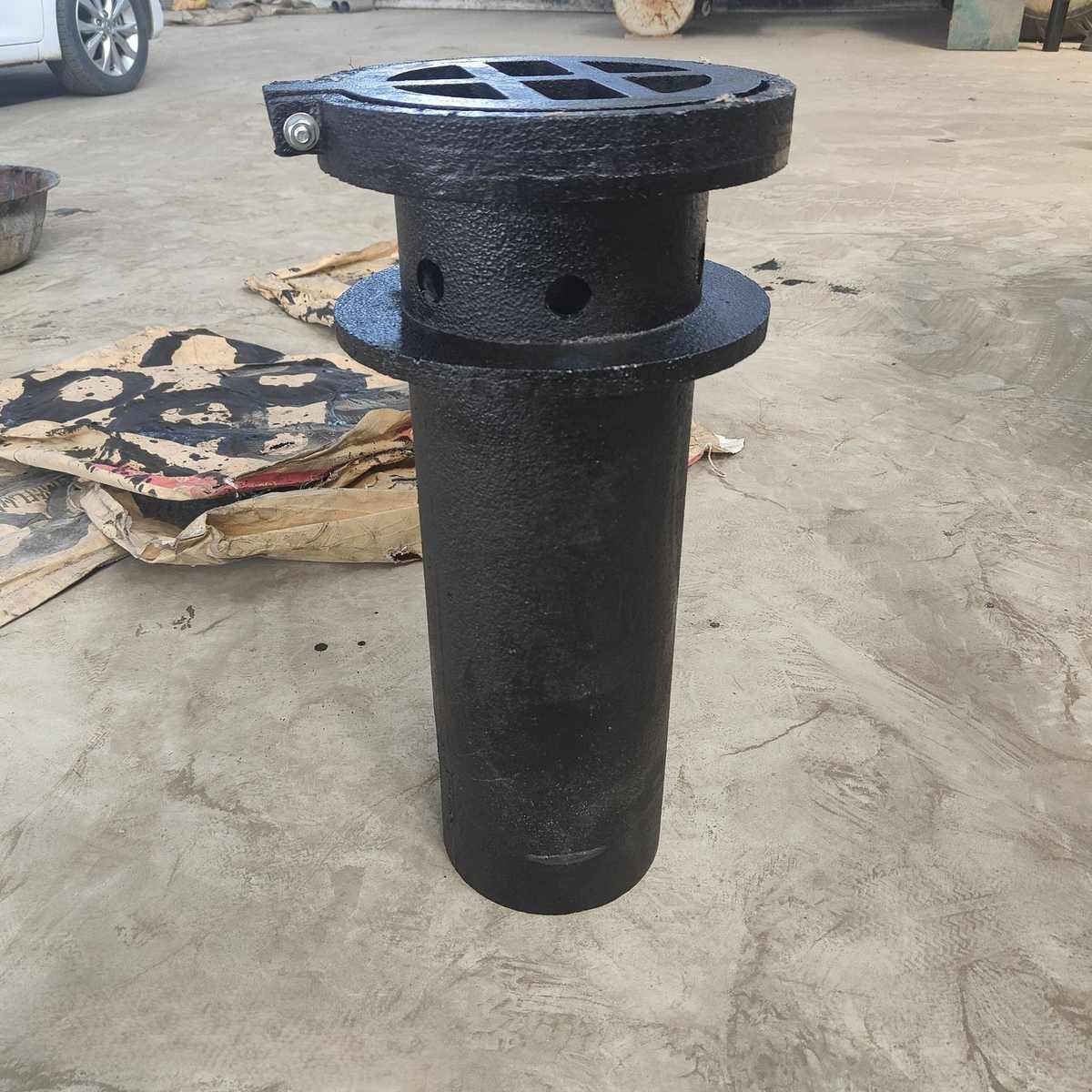 铸铁圆形桥梁泄水管源头厂家排水管公路排水栅盖焊接桥面泄水管