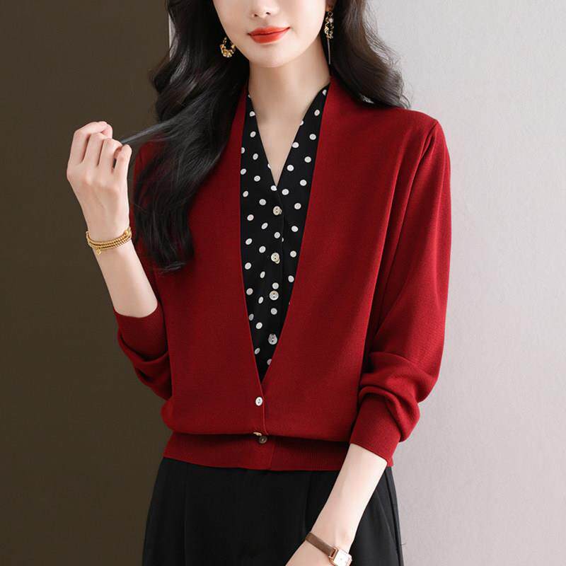 高级感假两件针织开衫女春秋显瘦大码妈妈装V领拼色桑蚕丝打底衫