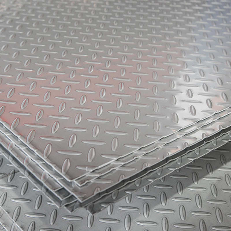 现货供应镀锌花纹板车厢压花花纹卷镀锌防滑楼梯踏板中厚花纹板