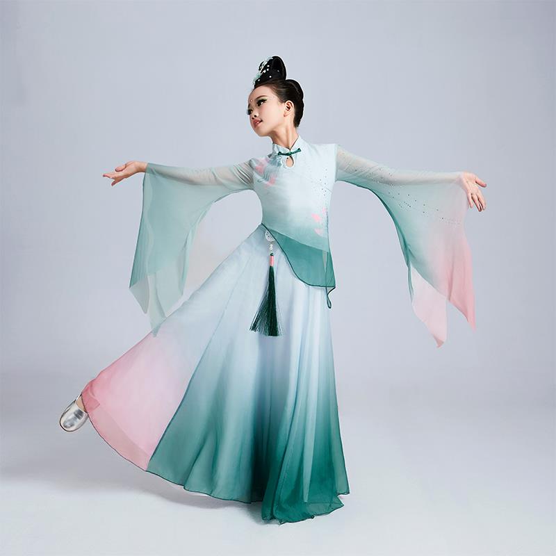 正品烟江南典古舞蹈演出服雨飘逸儿新款古风大裙摆练功服童扇子舞