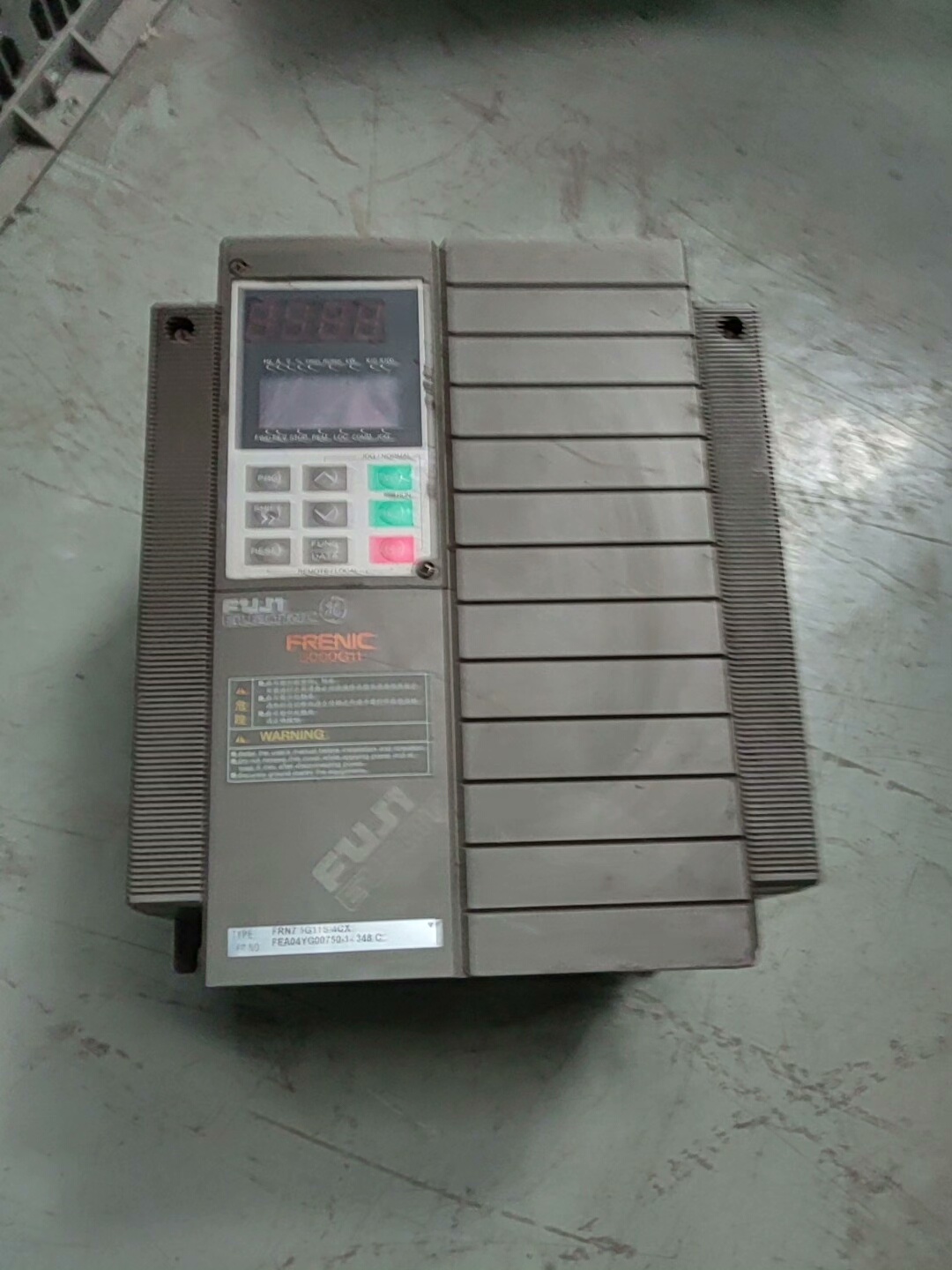 富士变频器FRN7.5G11S-4CX，7.5KW，380V