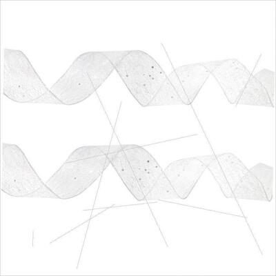 Christmas ribbons decorate the Christmas tree圣诞丝带