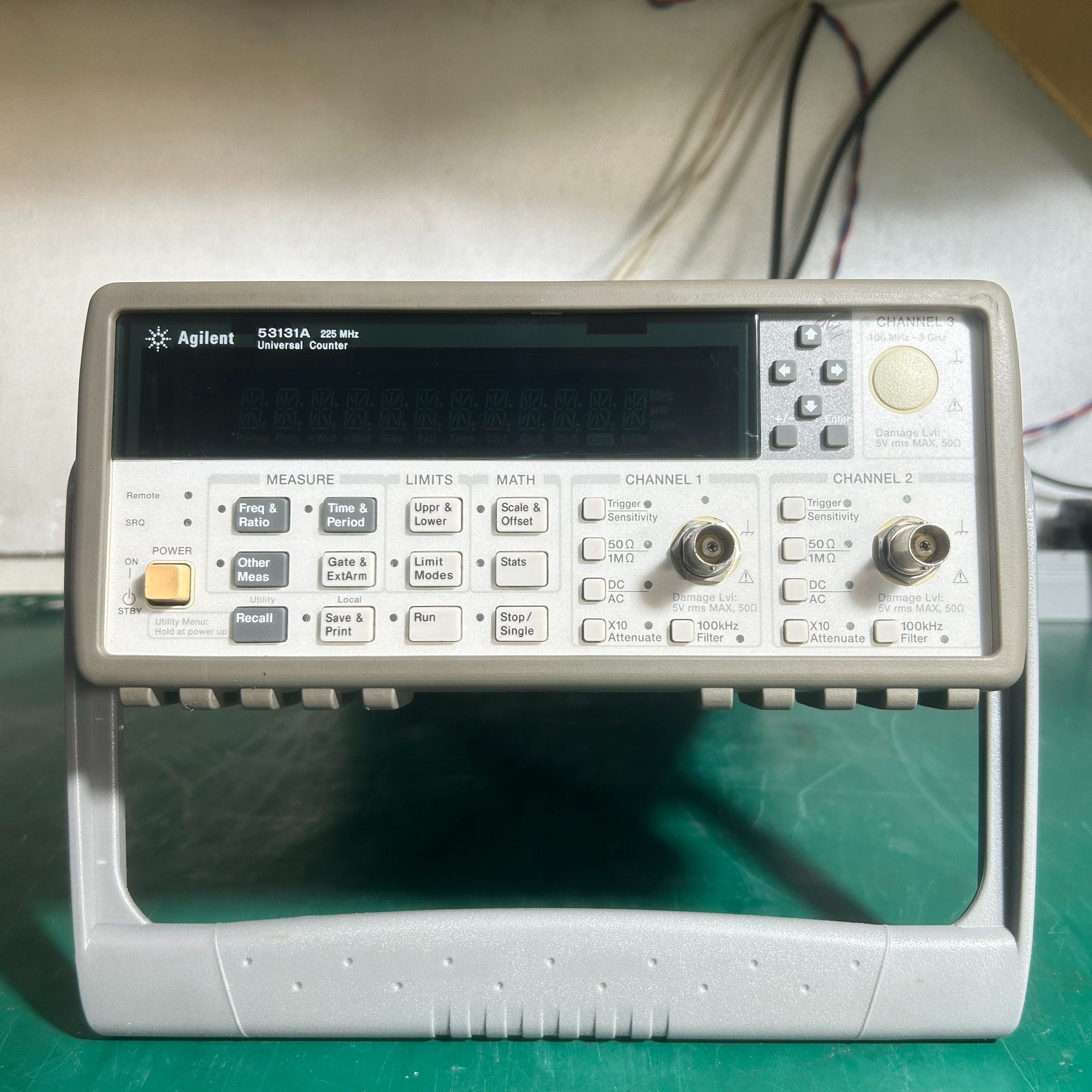 安捷伦Agilent53131A频率计，频率225MHz，外