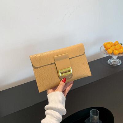 Fashion retro personality large capacity long handheld purse