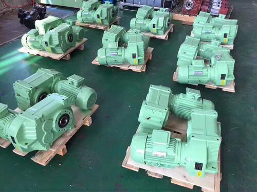 KA87-Y11KW-27.88-M1-0齿轮变速箱 K67B蜗轮减速机