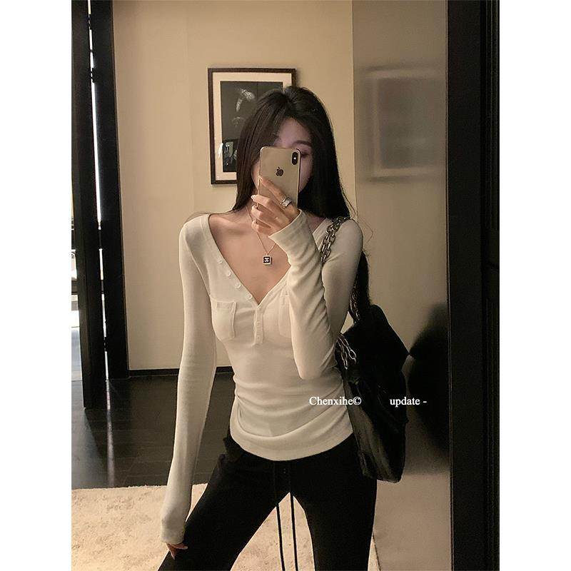 何晨曦 三色口袋装饰针织打底衫女秋大领口显瘦百搭内搭长袖上衣,个性定制/设计服务/DIY,棉服工装,淘宝优惠券,粉丝福利购,淘宝优惠卷