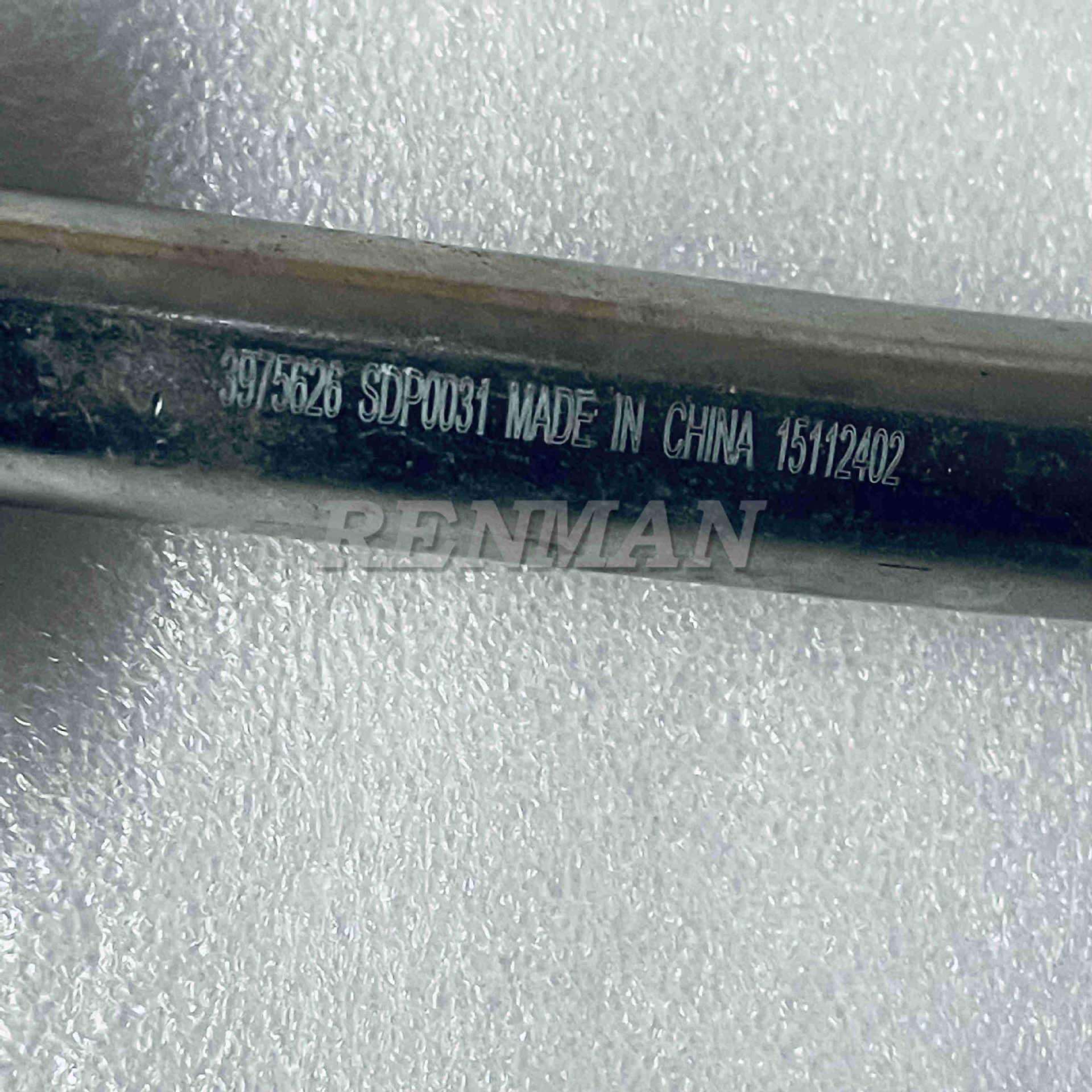广西康明斯 L9.3发动机配件增压器回油管3975626涡轮增压器回油管