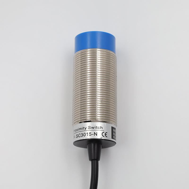 厂家供应圆形近接开关传感器 涡流式三线NPN常开接近开关感应器