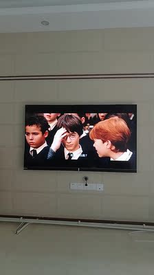 入手对比电视长虹65D8P和海信HZ65E52A优缺点是？配置参数区别是？哪款好用些？