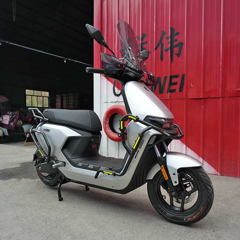 适用9号电动车M95C+保险杠M95C改装防摔棒M85C前后保护架防摔护杠