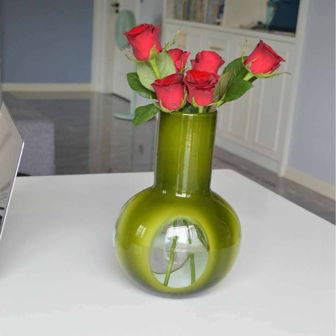 中古玻璃花瓶复古橄榄绿透窗工艺圆肚花瓶插花摆件家居软装创意,家居饰品,花瓶,淘宝优惠券,粉丝福利购,淘宝优惠卷