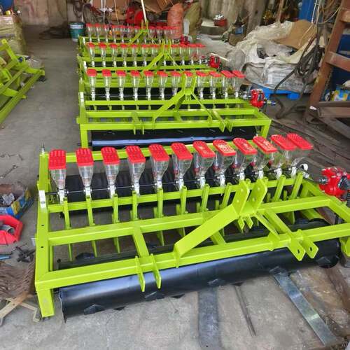 拖拉机牵引黄芩播种机韭菜机苦参柠条播种机板蓝根黄芩药材撒播机