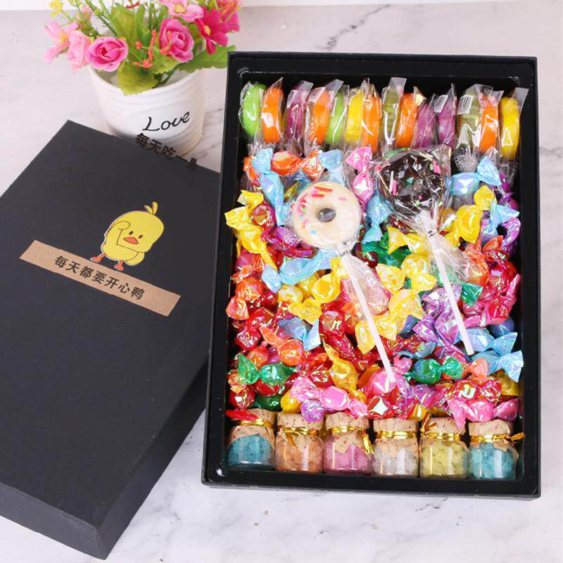 圣诞节糖果巧克力礼盒五彩棒棒糖送小孩儿童节创意网（代可可脂）