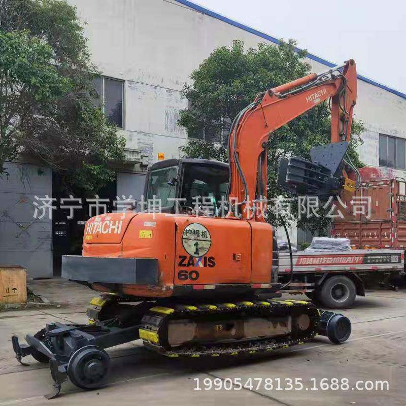 挖机液压底盘改装快速行走底盘带液压刹车的底盘