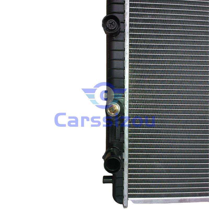 FIESTA 09年福克斯汽车发动机散热器