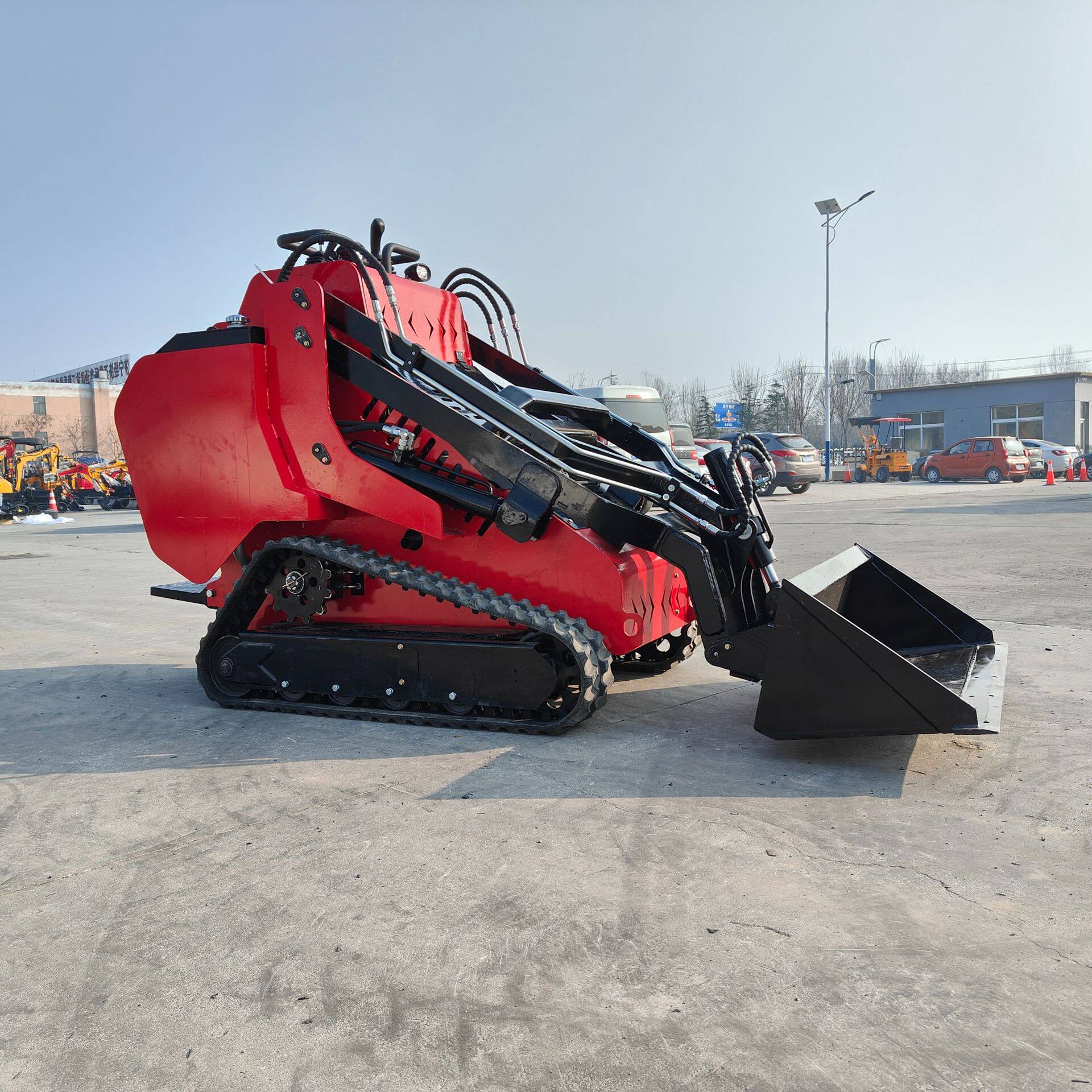 出口俄罗斯小型滑移装载机 ht530多功能工程小铲车 履带式装载机