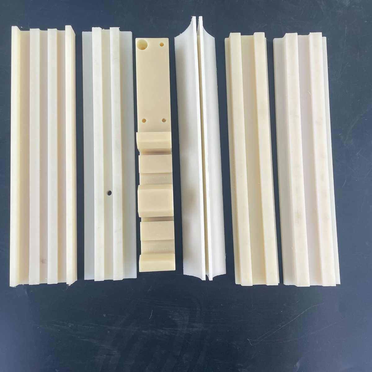 尼龙垫板滑块V型支撑耐磨块 尼龙垫条 PA66尼龙板尼龙加工件,农机/农具/农膜,农用防草地布/除草布,淘宝优惠券,粉丝福利购,淘宝优惠卷