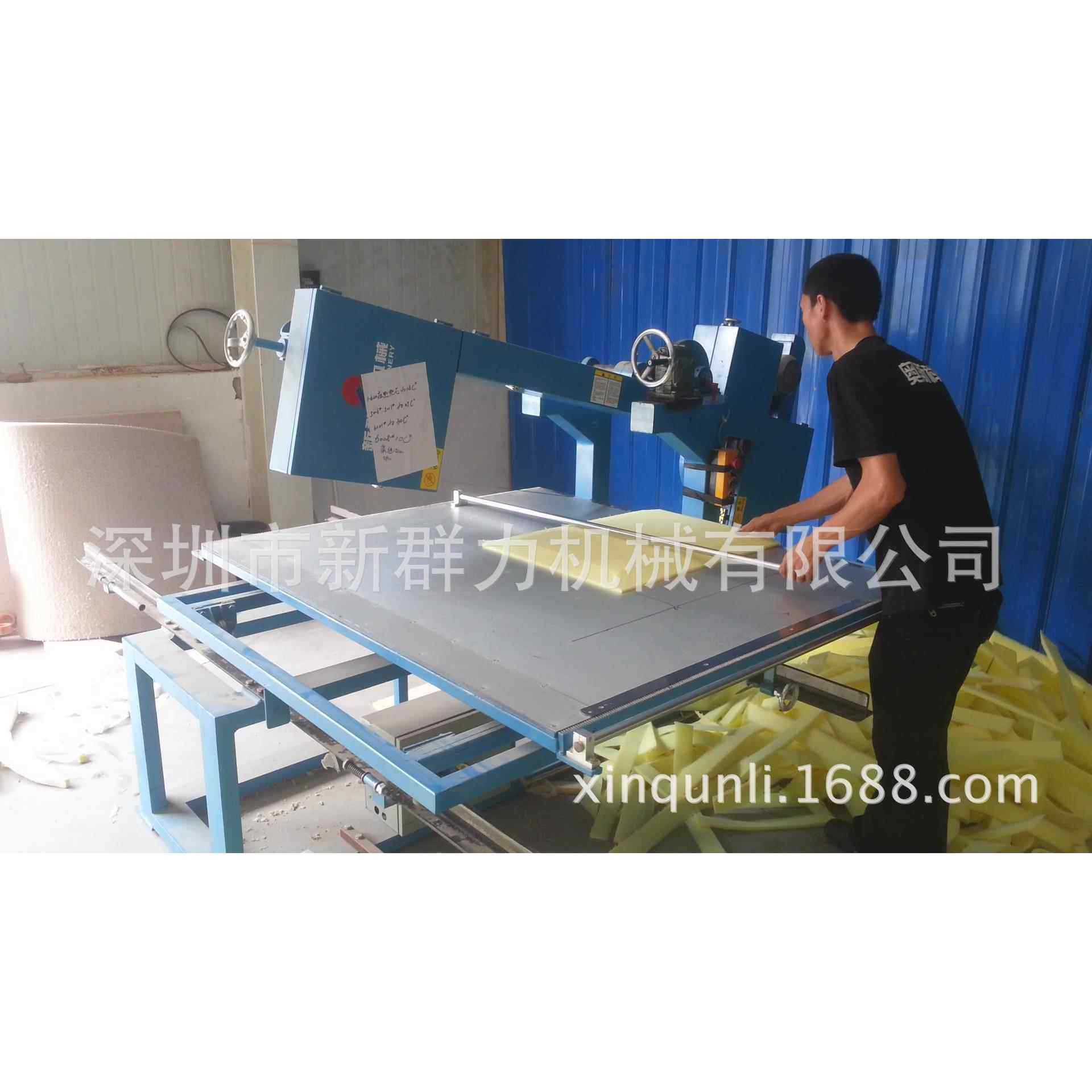 轻松调整角度--海绵角度切割机,切斜角，倒斜边，整齐漂亮