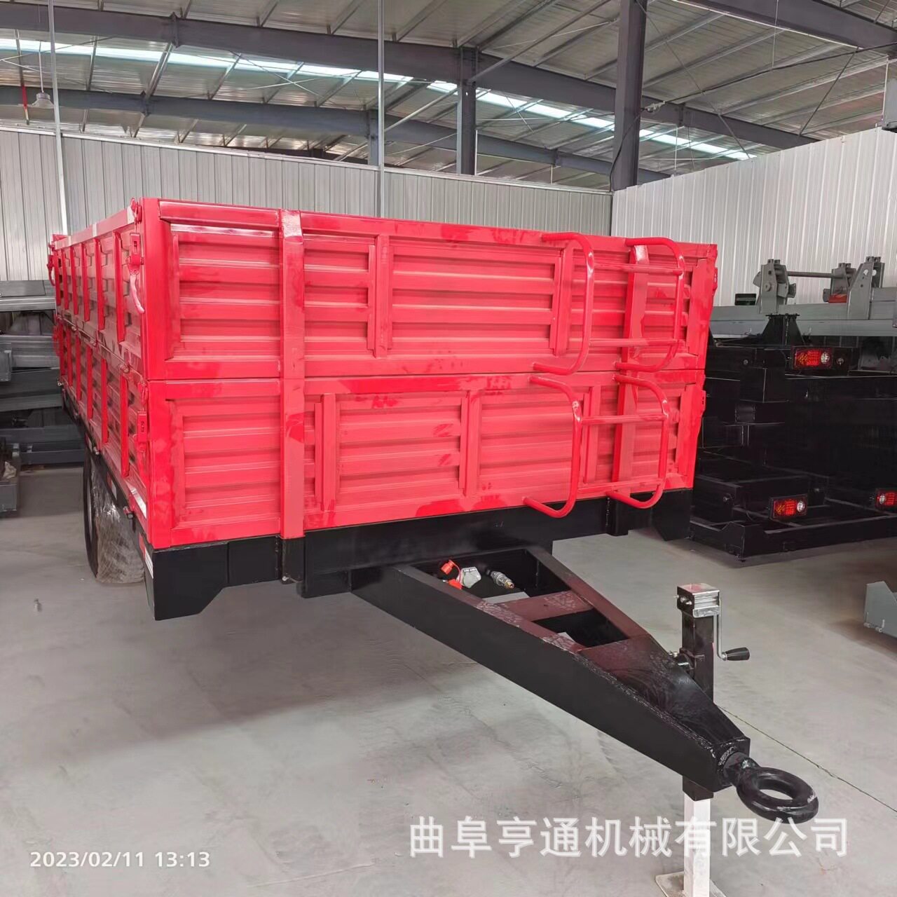 供应拖拉机车斗 秋收拉苞米的车斗 液压自卸载重3-8吨农用拖车