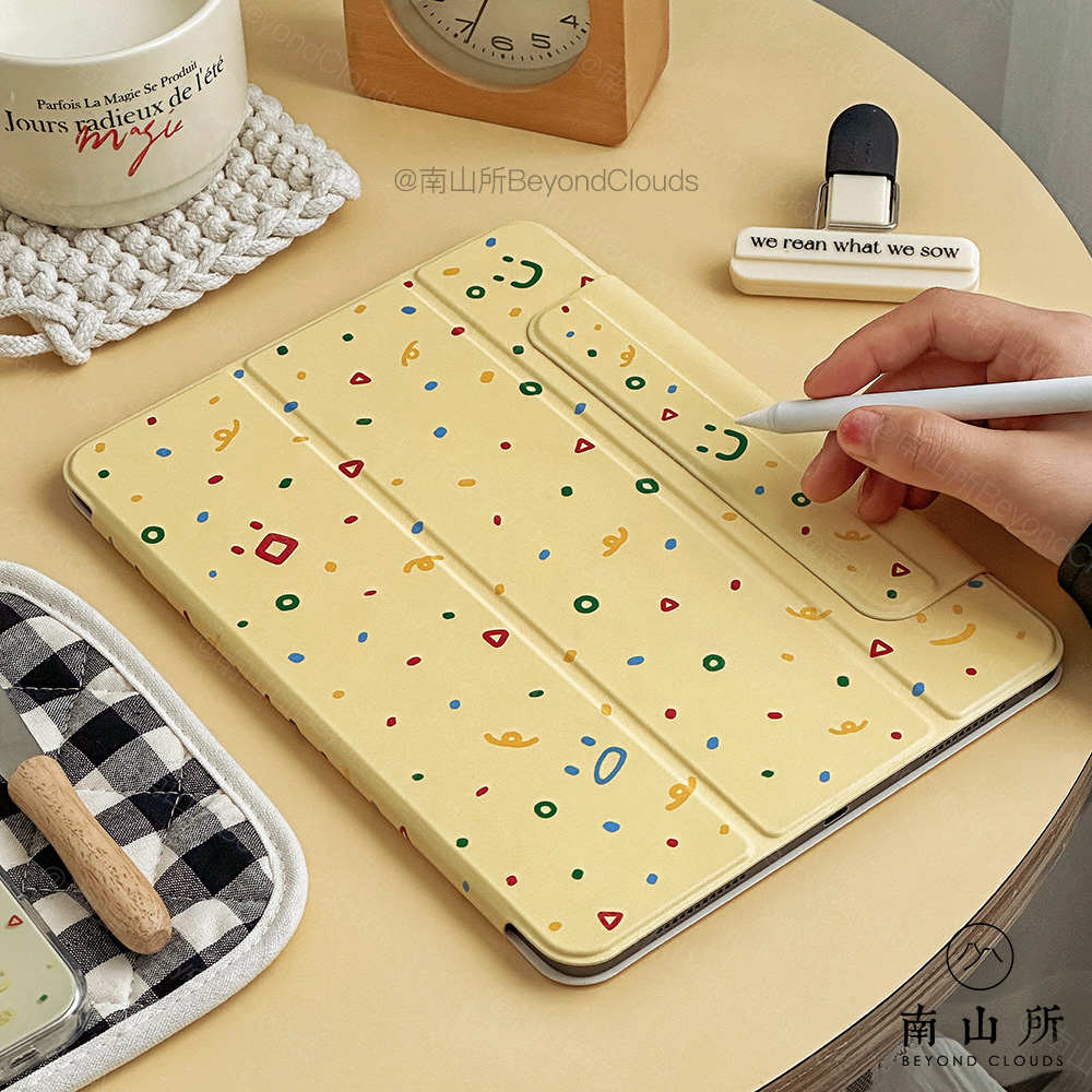 南山所 原创ins可爱表情奶酪色iPadPro11/12.9/13/air456保护磁吸平板壳10.9寸亚克力全包笔槽三折便携透明