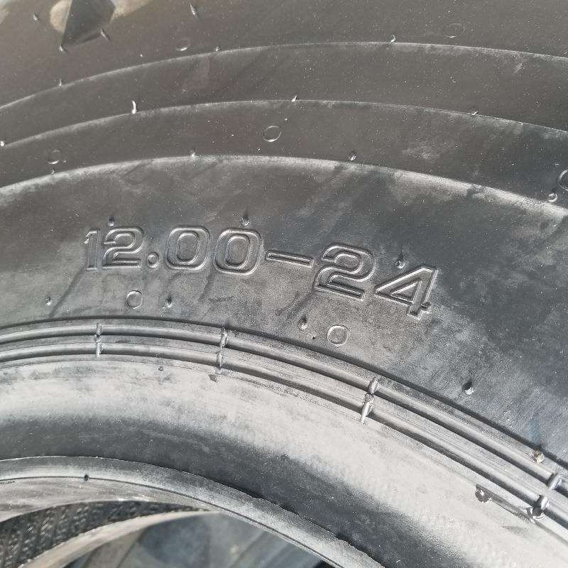 1200-24港口正面吊车轮胎IND-4花纹尼龙成套工程机械轮胎