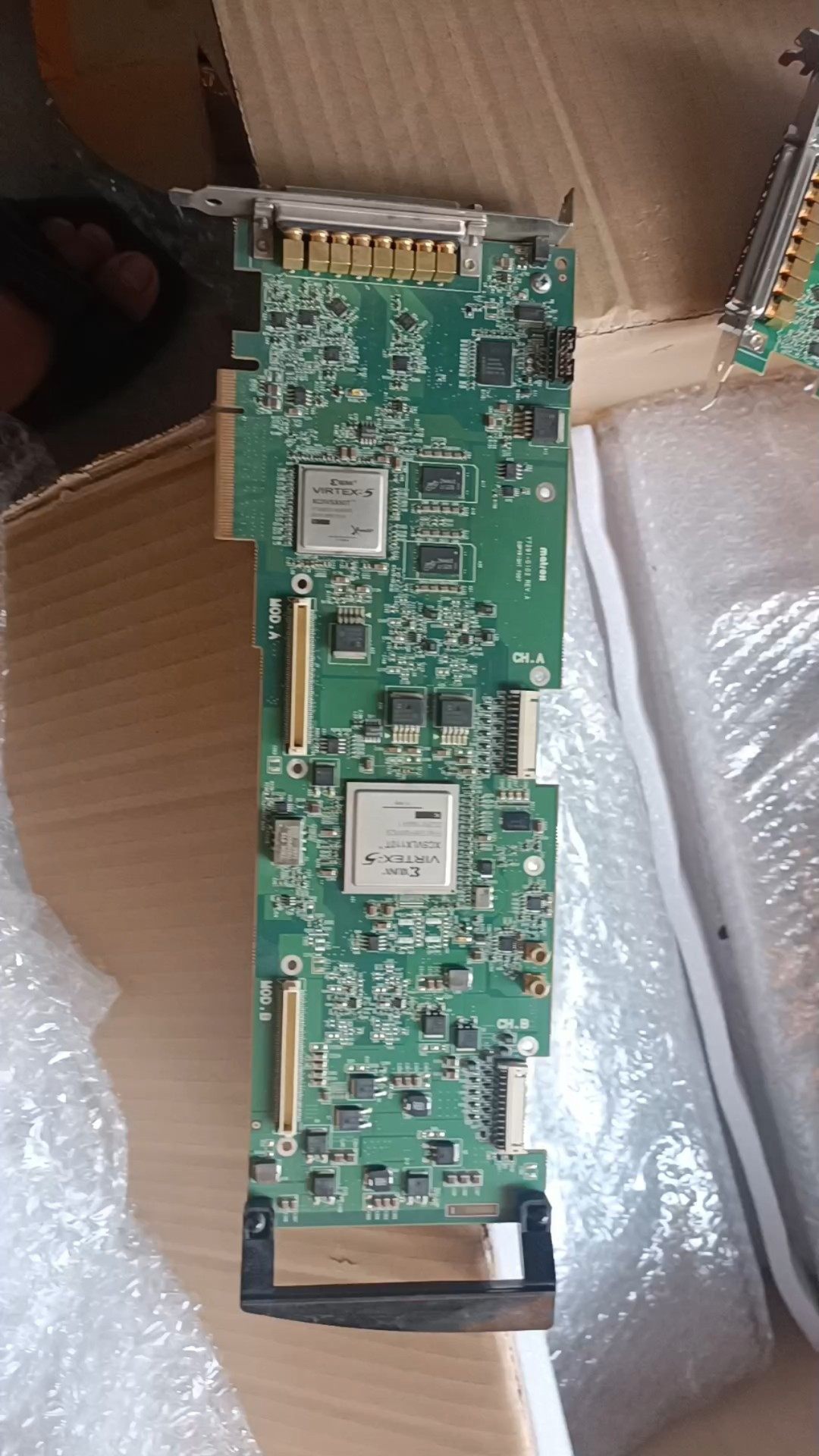 迈创Matrox XMIO2/24/6000*高清非编卡 Y