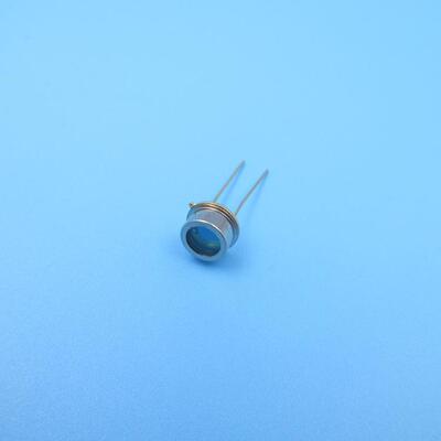 420-675nm峰值波长565nm8.13mm直径金属封装硅光电池二极管电池