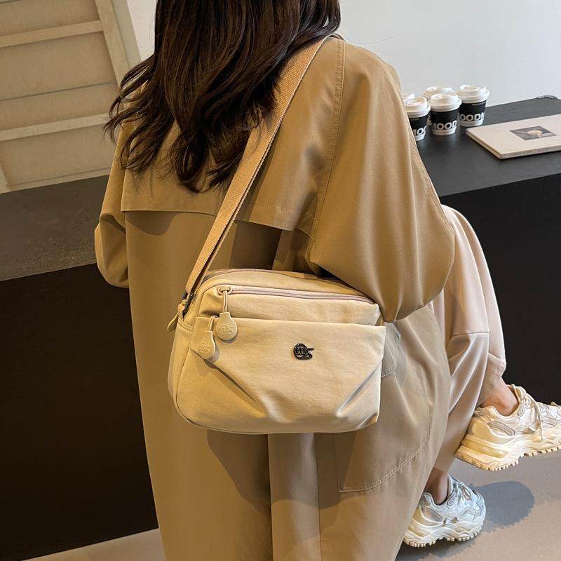 新款妈妈斜挎包轻便防水牛津布帆布女包中老年休闲运动尼龙背包,箱包皮具/热销女包/男包,小方包,淘宝优惠券,粉丝福利购,淘宝优惠卷