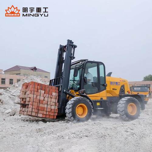转尾式四驱越野叉车轮式明宇多功能柴油搬运车3t3.5t工地建筑搬运