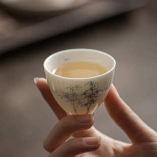 白瓷青花女士品茗杯功夫茶具个人专用茶杯 陶瓷釉下彩手绘主人杯
