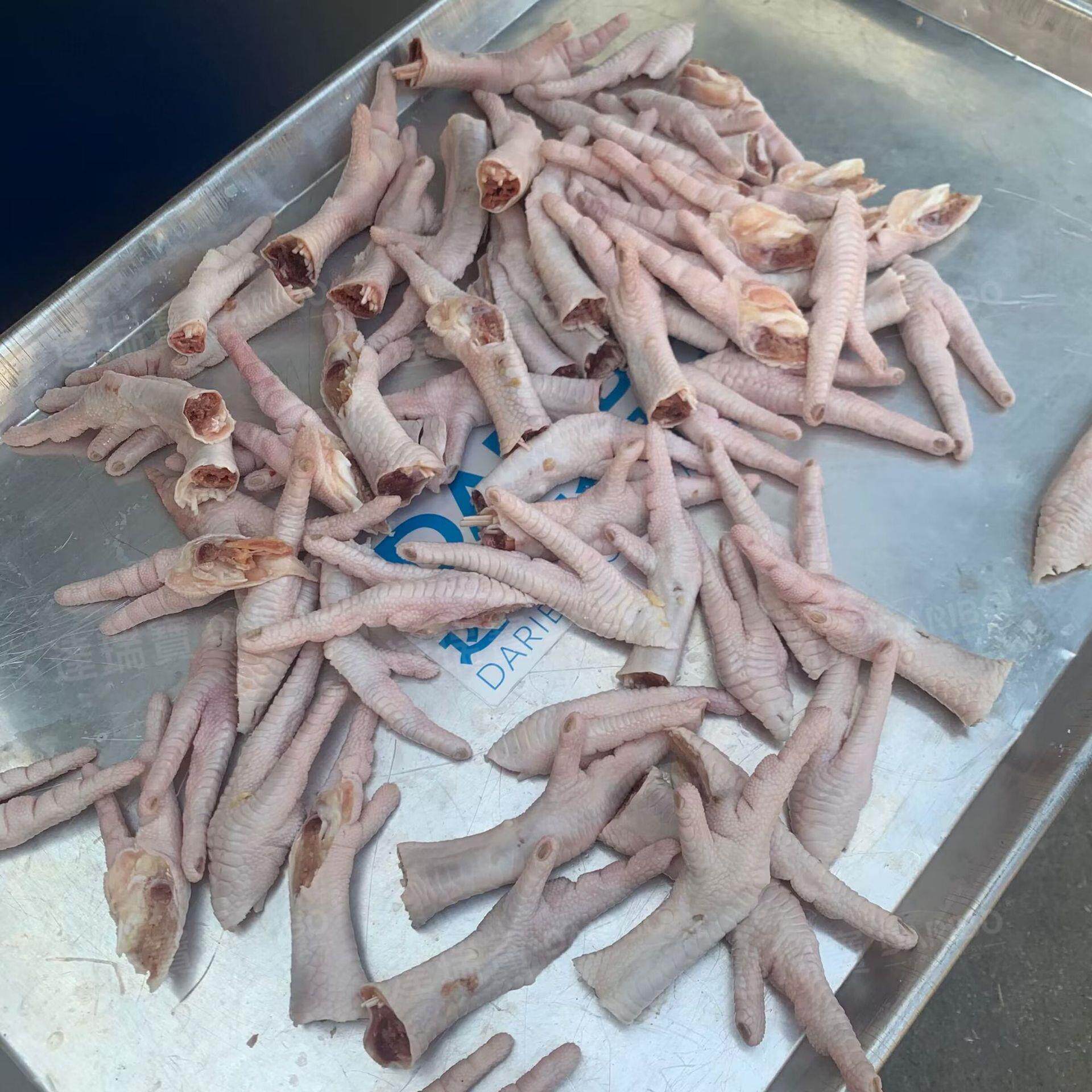 W柠檬鸡爪切半机加工设备 切鸡爪机器连续式鸡爪凤爪劈半机高效率