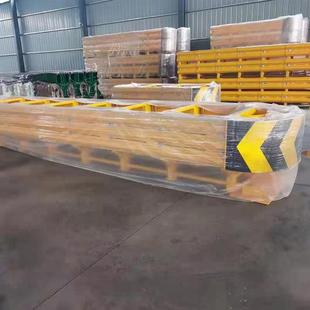 速隧高道分叉口防撞垫减可导市向道防撞垫路政护栏厂家匝道冲撞震