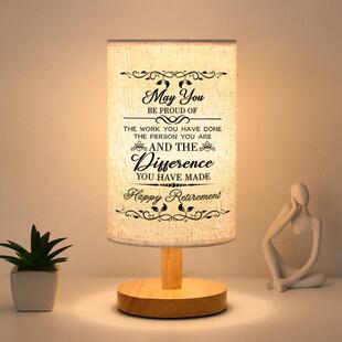 北欧原木布罩台灯现代ins创意装饰卧室USB充电遥控温馨护眼小夜灯