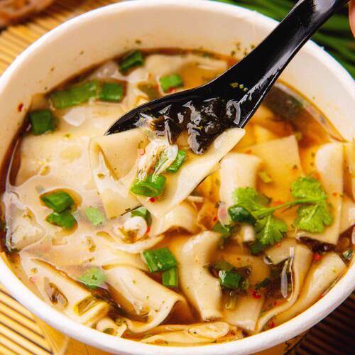 汤面叶桶装泡面速煮食非炸食品夜宵懒人酸免冲油泡正宗河EQR南面