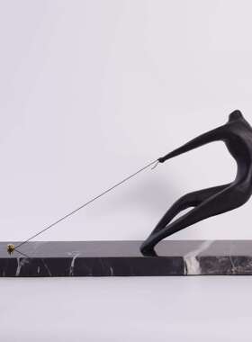 抽象创意黑色人物雕塑铸铁大理石运动拉线人酒店样板房软装品摆件