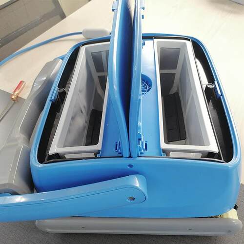 游泳池吸污机器人泳池设备全自动吸污机泳池水下清洁吸污机器人