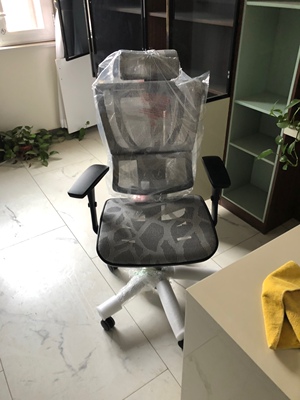 讲讲看保友电脑椅什么系列最舒适？哪款更值得买？