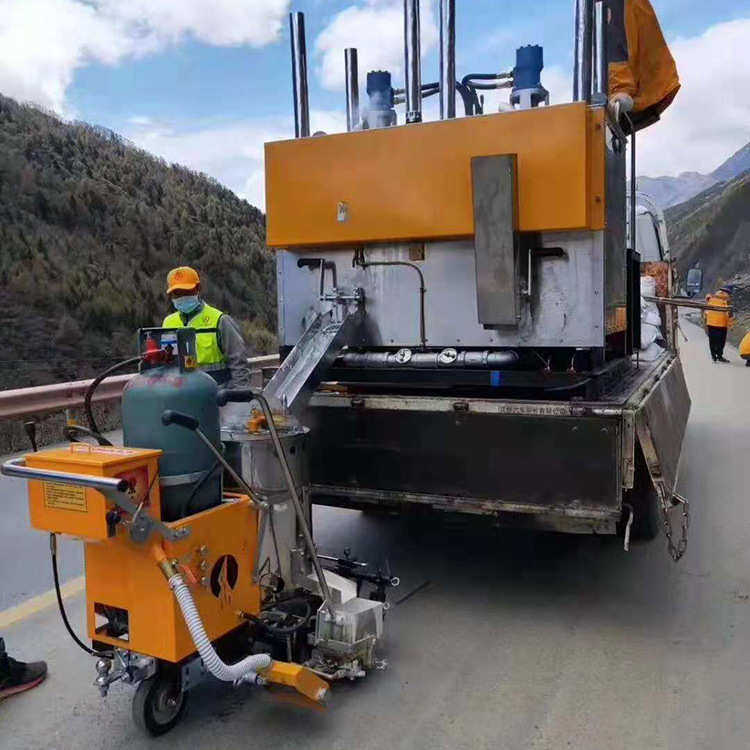 沥青道路热熔划线一体机 热熔釜双缸单缸划线机 热熔涂料标线机